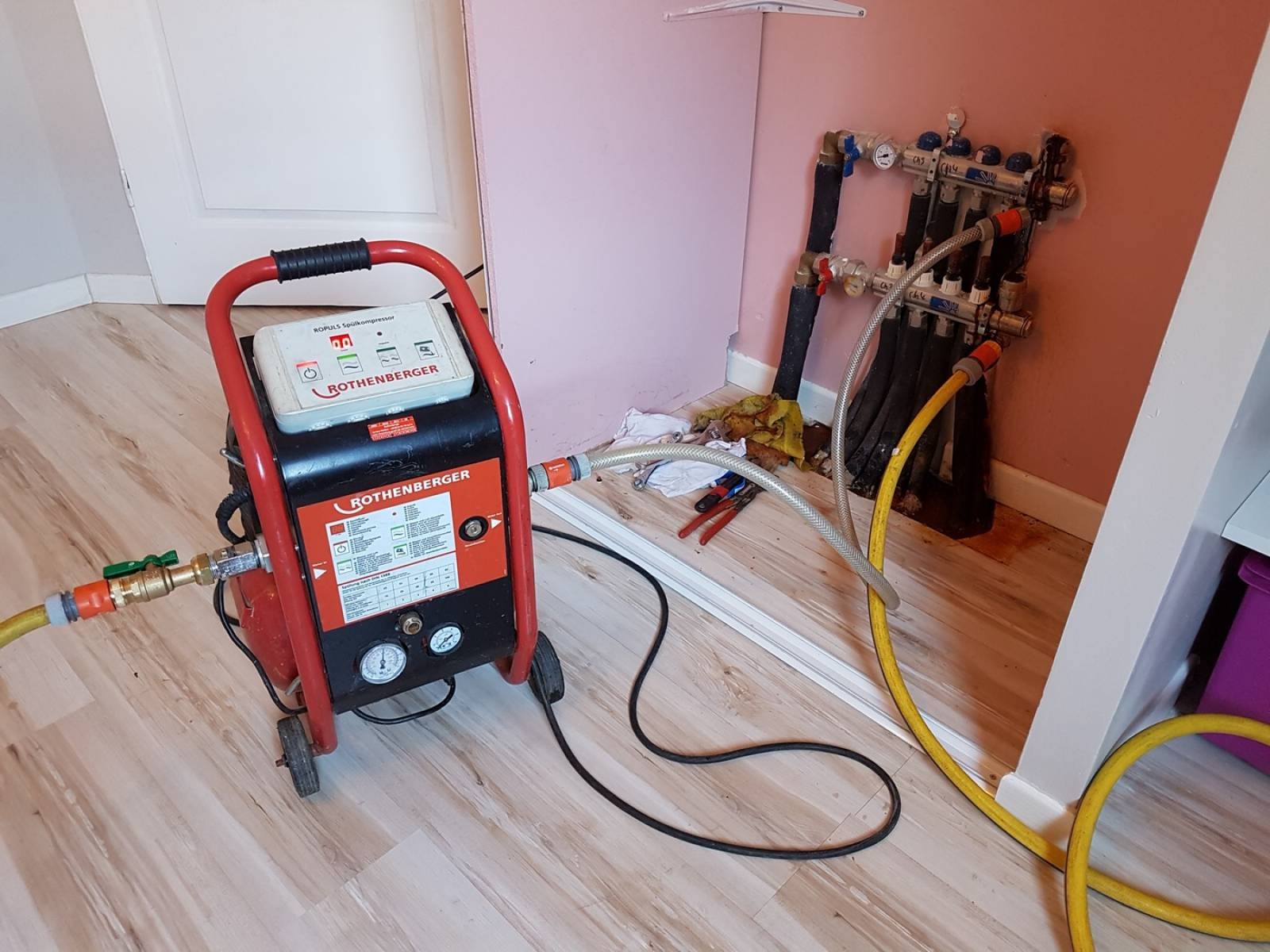 Ataşehir Barbaros Vaillant Hermetik Şofben Kombi Bakımı